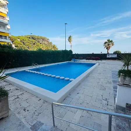 Appartamento Lujoso Piso Enfrente De Playa De Fenals, 2 Terrazas *
